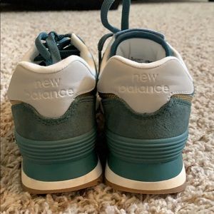 New balance shoes
